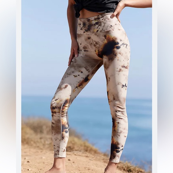Beach Riot Pants - Beach Riot Taupe Tie Dye Ayla Legging L
